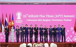 Thủ tướng Nguyễn Xuân Phúc dự Hội nghị Cấp cao ASEAN+3 lần thứ 22